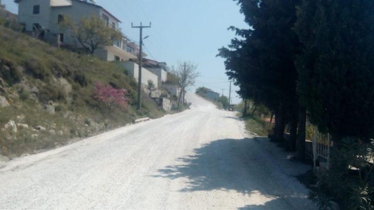 Balıkesir ilçelerinde yol genişletme çalışmaları sürüyor G4