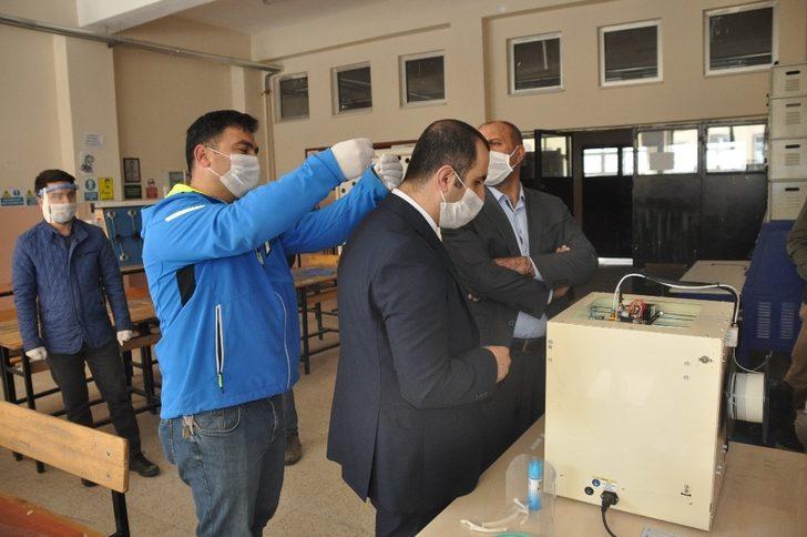 Bulanık’ta yüz koruyucu siperlik üretimi G4