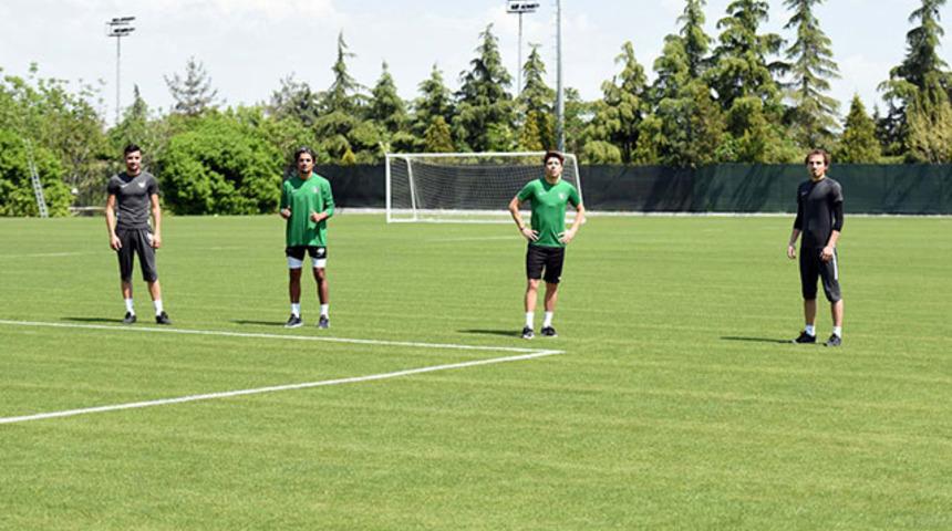 Yukatel Denizlispor’da sosyal mesafeli idman 