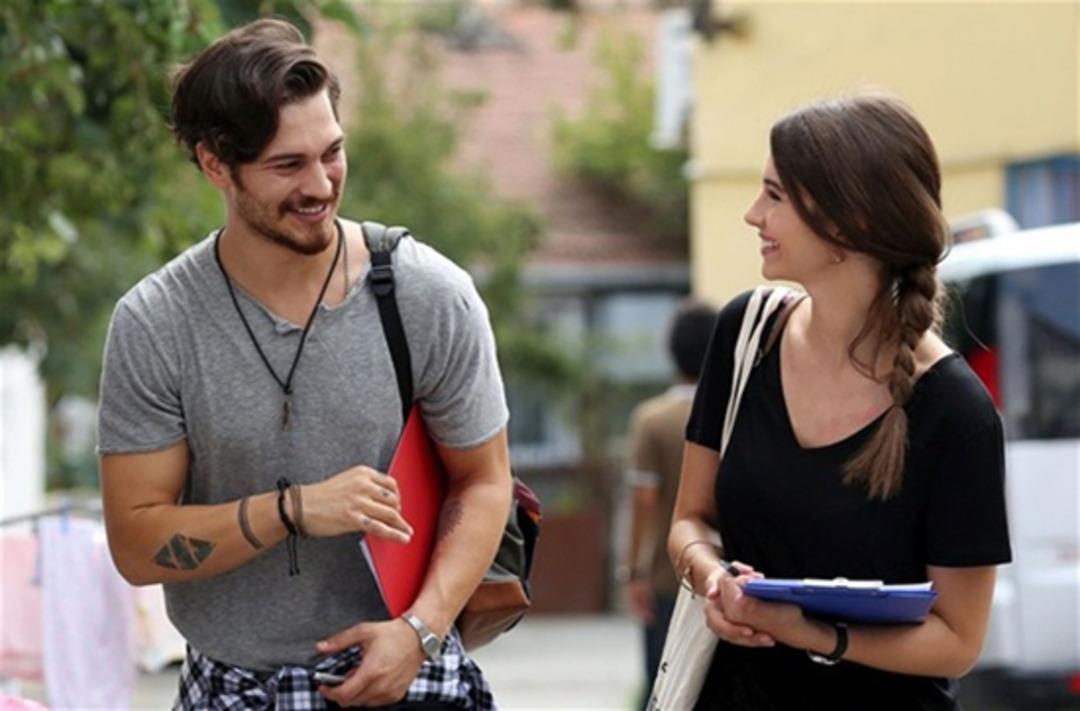 Yeni diziden alacağı &uuml;cret dudak u&ccedil;uklattı