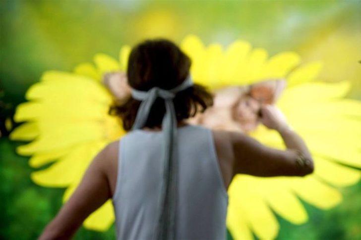 Bu kelebek aslında Johannes Stötter tarafından vücudu boyanmış bir kadın G1