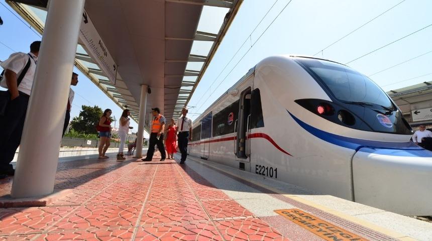 İZBAN’dan sokağa çıkma kısıtlaması sefer programı