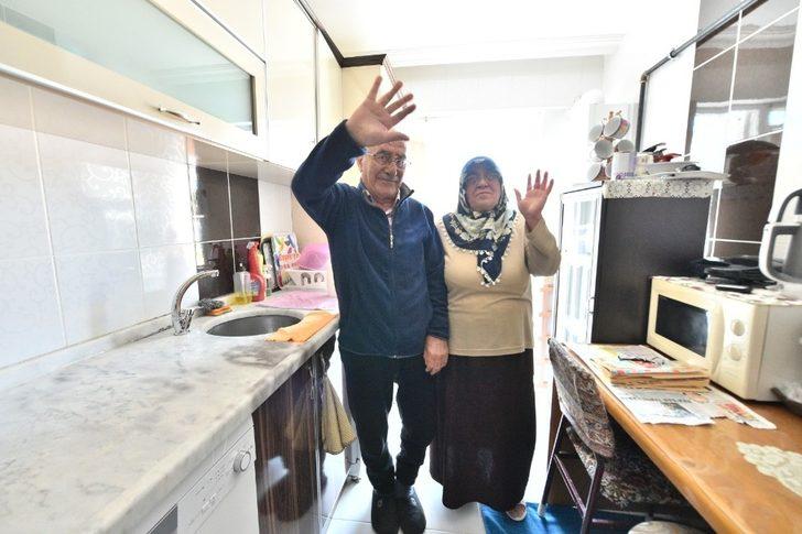 Mamak Belediyesi Çözüm Merkezi yaşlı çiftin imdadına yetişti G2