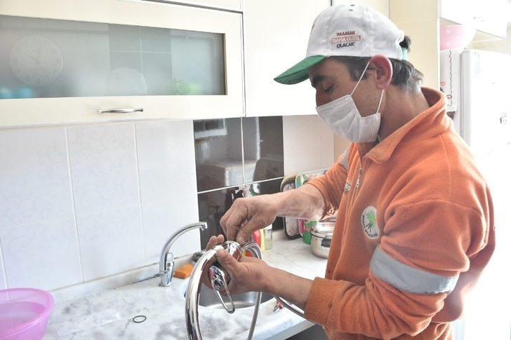 Mamak Belediyesi Çözüm Merkezi yaşlı çiftin imdadına yetişti G5