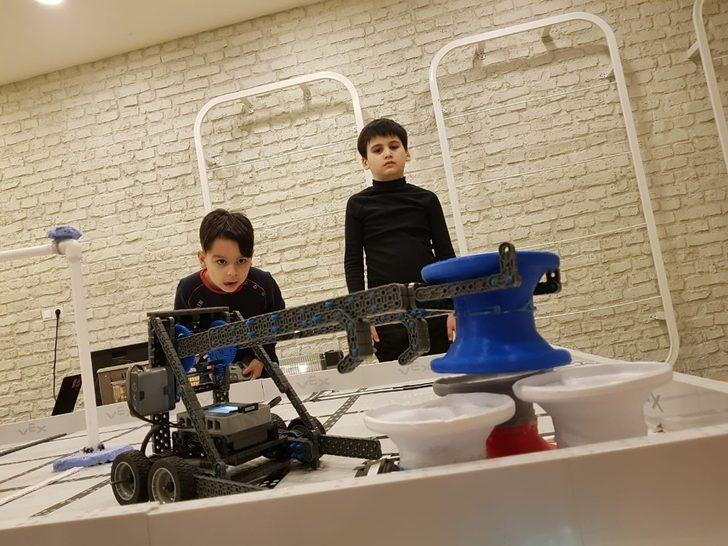 Eyüpsultan’ın çocukları VEX World Robotics’te dünya 3.’sü oldu G1