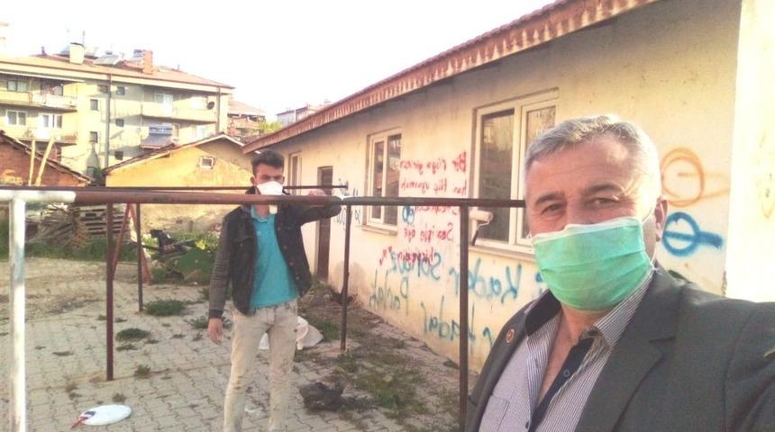 Mahalle muhtarından Korona vir&uuml;s temizliği
