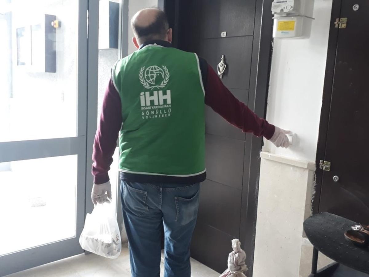 Emet İHH Temsilciliği&rsquo;nden g&ouml;n&uuml;llere dokunan yardımlar