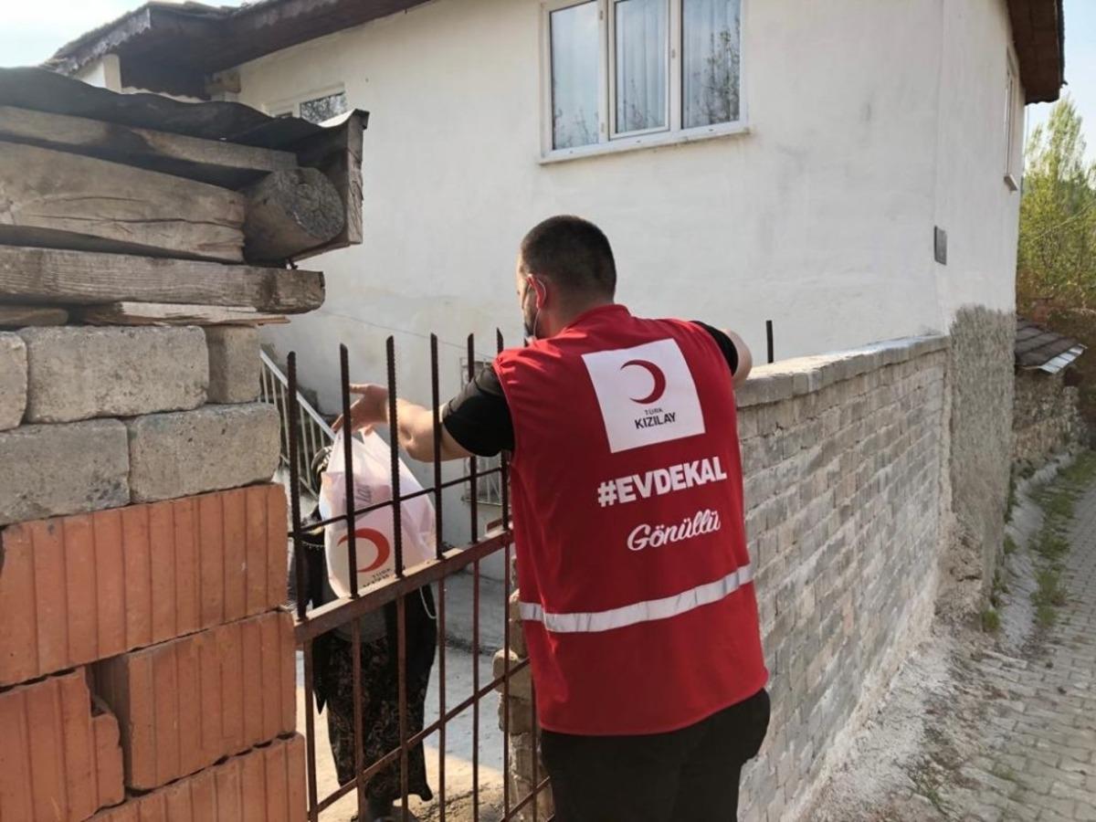 Kızılay&rsquo;dan evlere Ramazan pidesi