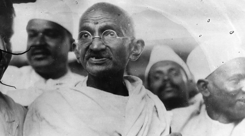 Gandhi’nin gözlüğü İngiltere’de 260 bin sterline satıldı