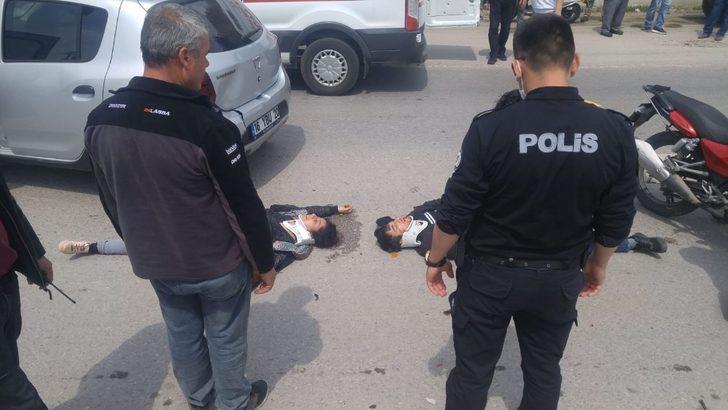 Bir anlık dikkatsizlik kaza getirdi: 2 yaralı G4