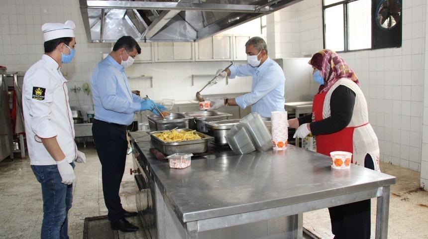 Ko&ccedil;arlı Belediyesi Aş Evine anlamlı destek