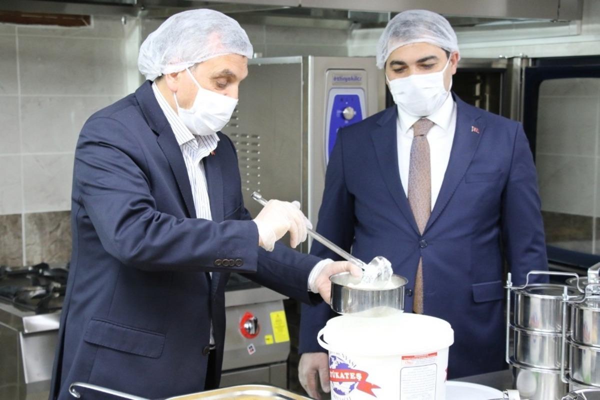 Beyazg&uuml;l sosyal yardım kompleksini inceledi