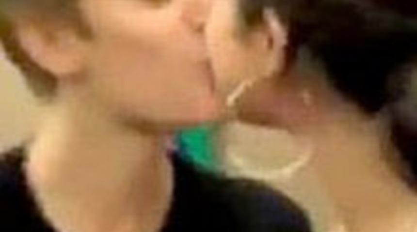 Beklenen &Ouml;p&uuml;şme Ger&ccedil;ekleşti