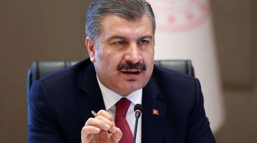 'İsve&ccedil;'ten getirilen Emrullah G&uuml;l&uuml;şken ile akrabalık' iddialarına Bakan Koca'dan yanıt