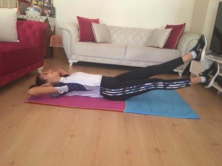 Erdek’li atletler evlerinde çalışıyor G3