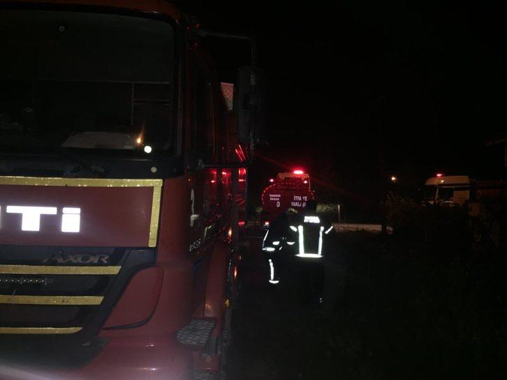 İnegöl’de geceyi alevler aydınlattı G3