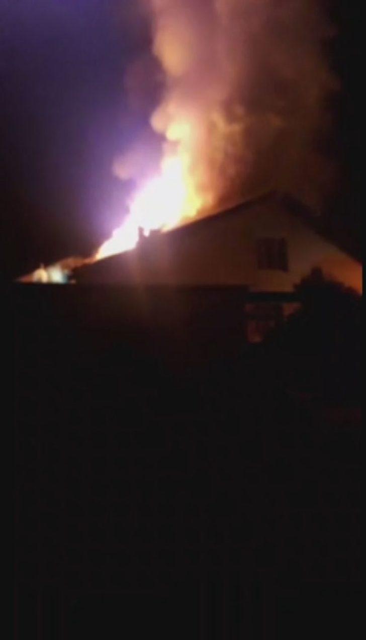 İnegöl’de geceyi alevler aydınlattı G4