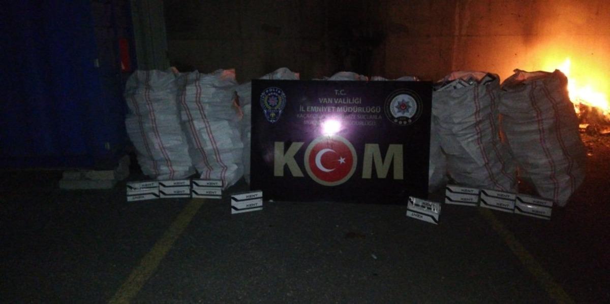 Van&rsquo;da 12 bin 500 paket ka&ccedil;ak sigara ele ge&ccedil;irildi