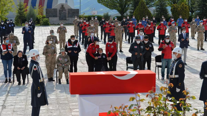 44 g&uuml;n sonra cansız bedeni bulunan şehit Yılmaz G&uuml;neş i&ccedil;in t&ouml;ren d&uuml;zenlendi
