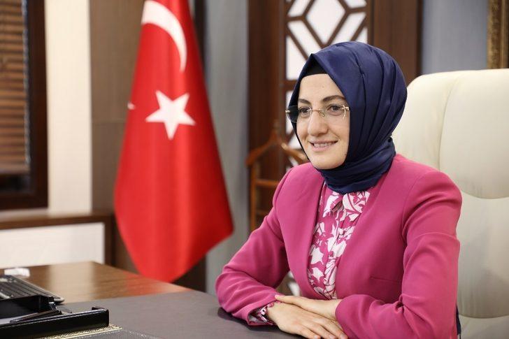 Akyurt Belediye Başkanı Ayık’ın sosyal medyadan sorularını bilene kitap hediye G1