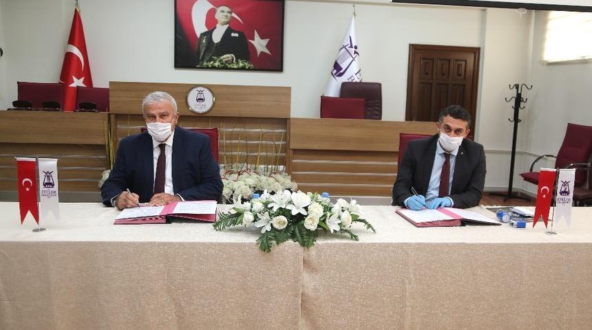 Efeler&rsquo;de depreme karşı g&uuml;venli yapılaşmanın temelleri atıldı