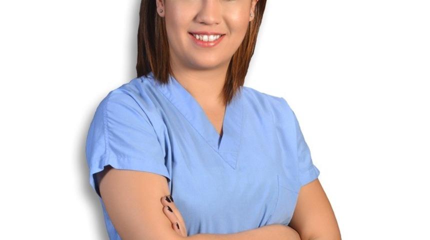 G&ouml;ğ&uuml;s b&uuml;y&uuml;tmede protez se&ccedil;imine dikkat