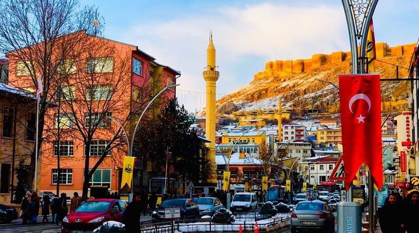 Bayburt’ta trafiğe kayıtlı araç sayısı Mart ayı sonu itibarıyla 15 bin 602 oldu