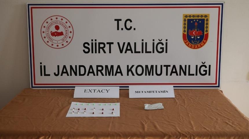 Siirt’te uyuşturucu ticareti yapan 4 kişi gözaltına alındı