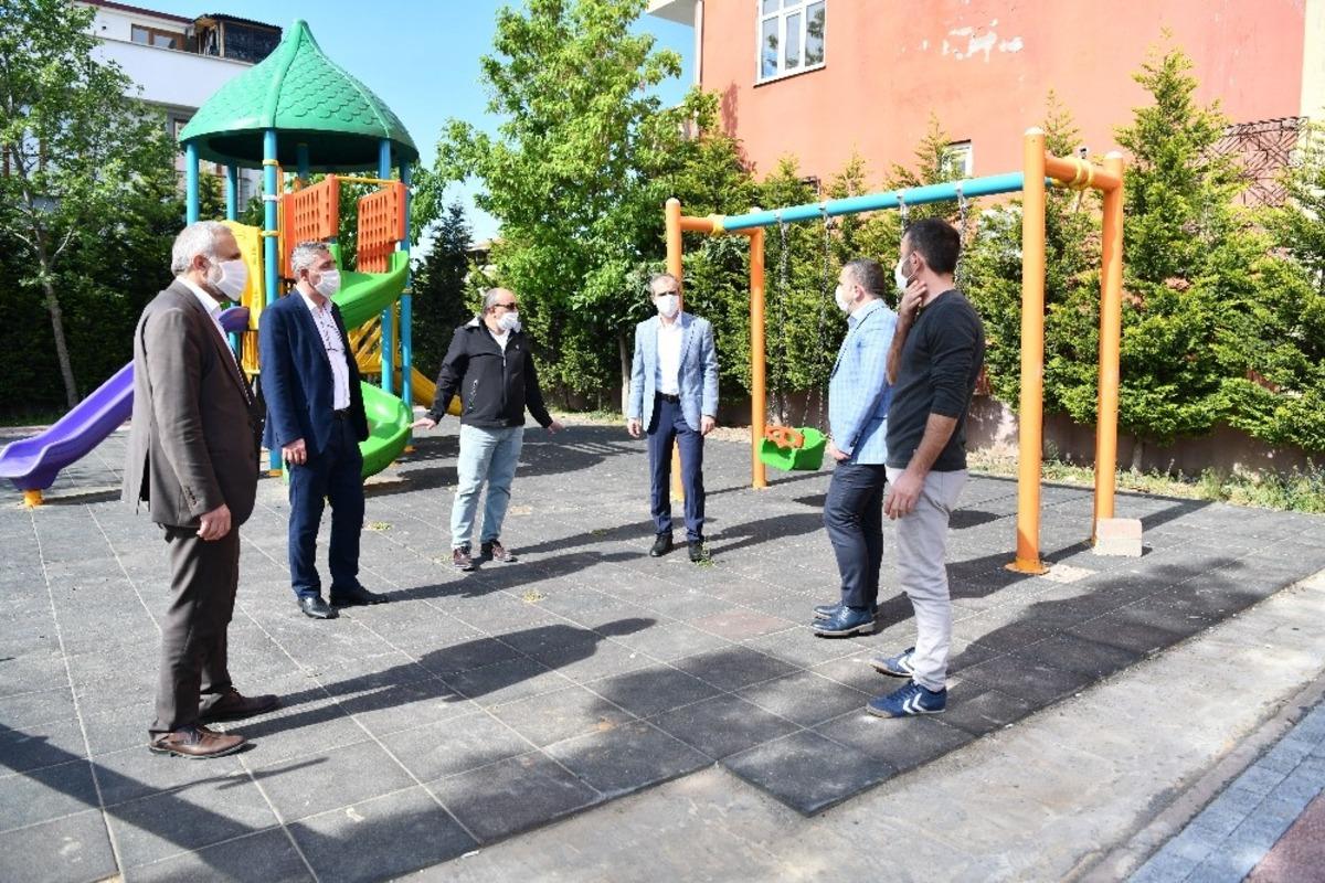 &Ccedil;ayırova Şehitler Parkı yenileniyor