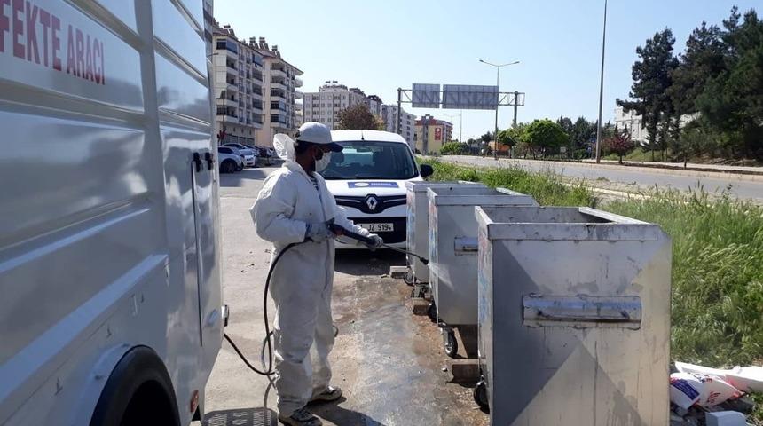 &Ccedil;&ouml;p konteynerleri dezenfekte edildi