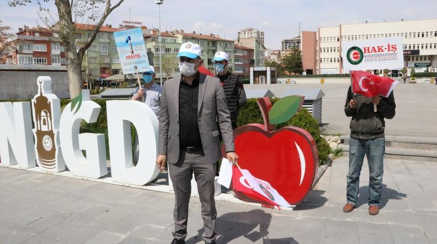 Niğde'de 3 işçiyle '1 Mayıs' kutlaması