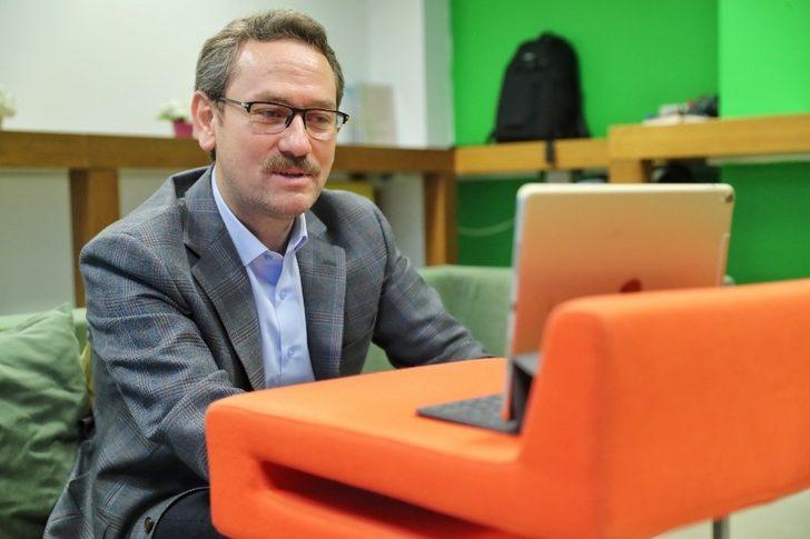 Başkan Kartoğlu evlere “dijital” misafir oldu G2