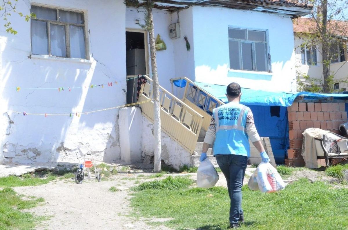 Suluova Belediyesinden ihtiya&ccedil; sahibi ailelere gıda paketi desteği