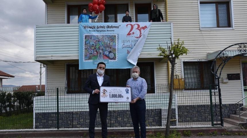 Başiskele Belediyesi&rsquo;nin resim yarışmasında &ccedil;ocuklar &ouml;d&uuml;llerini aldı