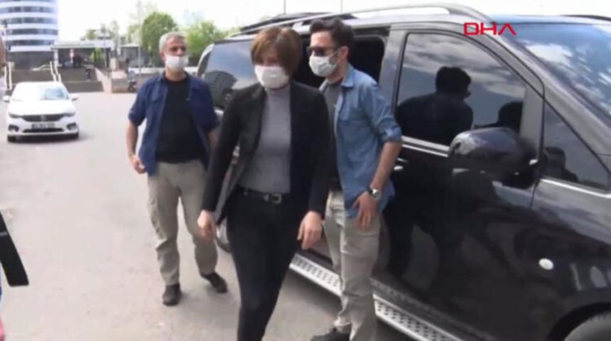 Canan Kaftancıoğlu ifade vermek i&ccedil;in adliyede