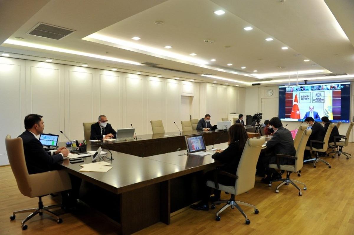 Bakan Kurum, Konyalı başkanlarla g&ouml;r&uuml;şt&uuml;