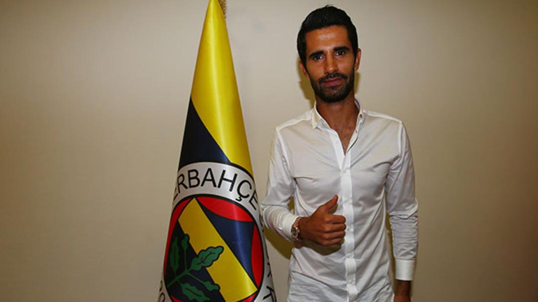 Fenerbah&ccedil;e'de Alper Potuk affedildi