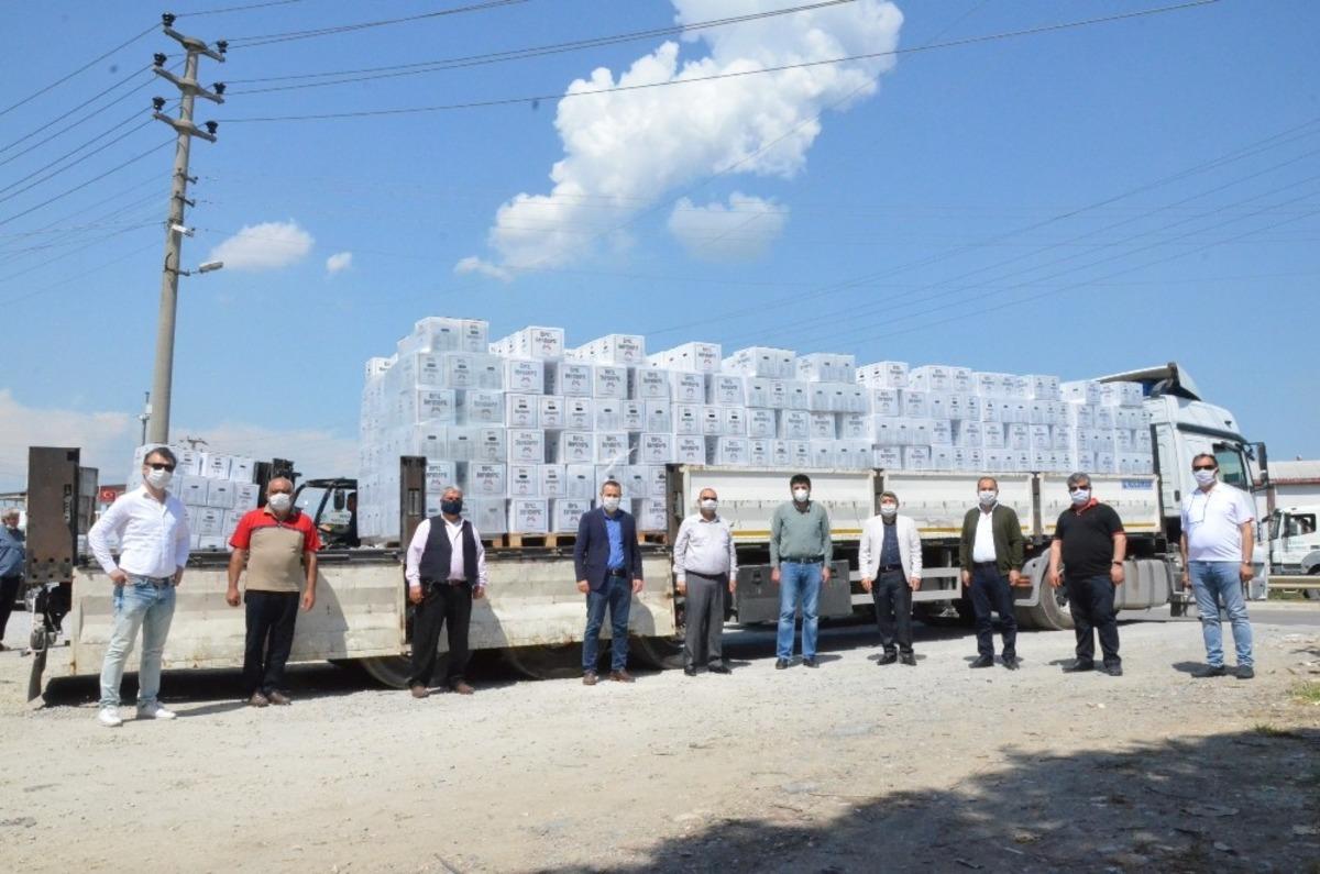 B&uuml;y&uuml;kşehir Belediyesi&rsquo;nden Tarsuslu esnafa gıda kolisi