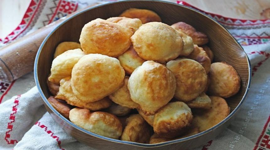 Meğer o yüzden yağ çekiyormuş! İşte yağ çekmeyen pişi tarifi...