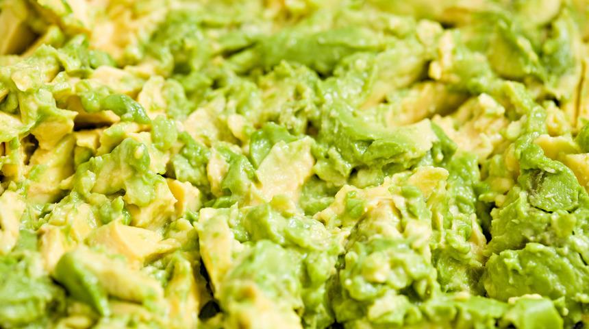 Bu doğal kürlerle cildiniz gençleşecek! Avokado, bal, salatalık...