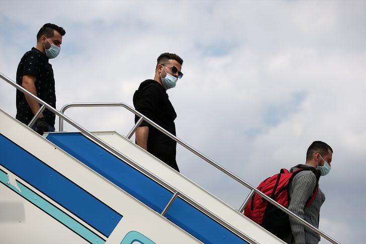 Suudi Arabistan'dan getirilen 168 Türk vatandaşı Mersin'deki yurda yerleştirildi G1