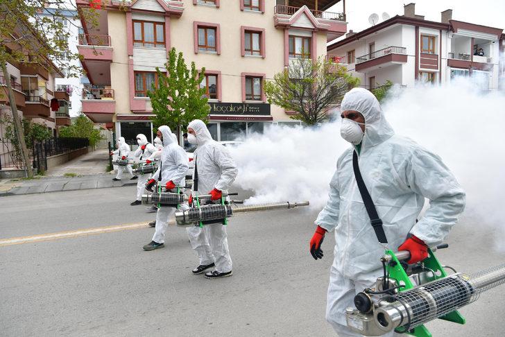 Fotoğraflar Ankara'dan! 80 kişilik ekip dezenfekte etti G2