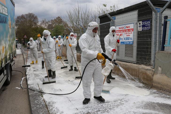 Fotoğraflar Ankara'dan! 80 kişilik ekip dezenfekte etti G3