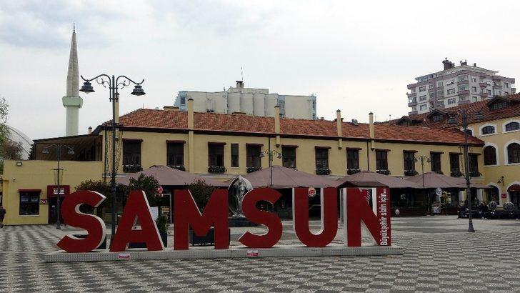 85 yaşındaki vatandaş bankaya giderken polise yakalandı G4