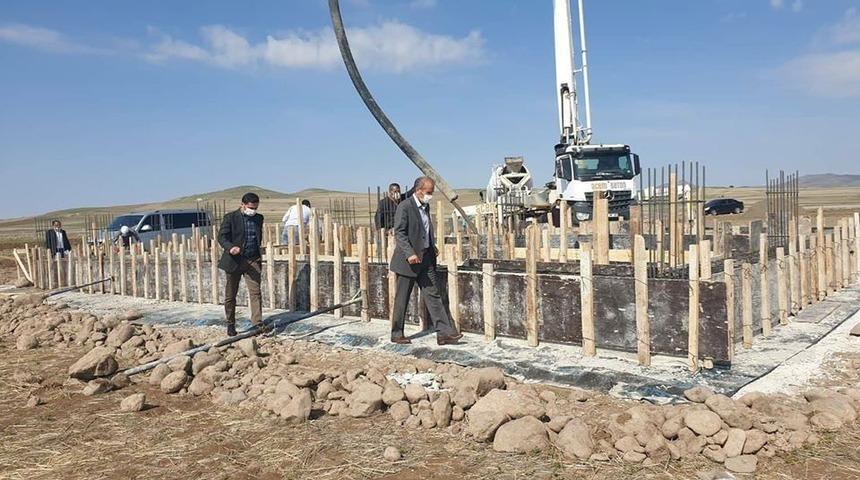 İl&ccedil;ede akaryakıt istasyonu bulunmuyor