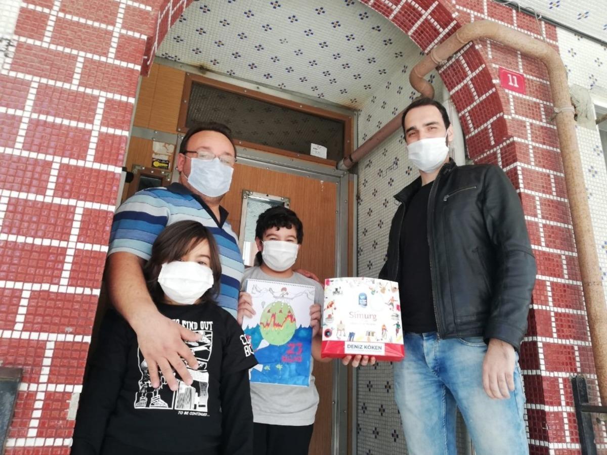 Ey&uuml;psultan&rsquo;da 23 Nisan &ouml;d&uuml;lleri teslim edildi