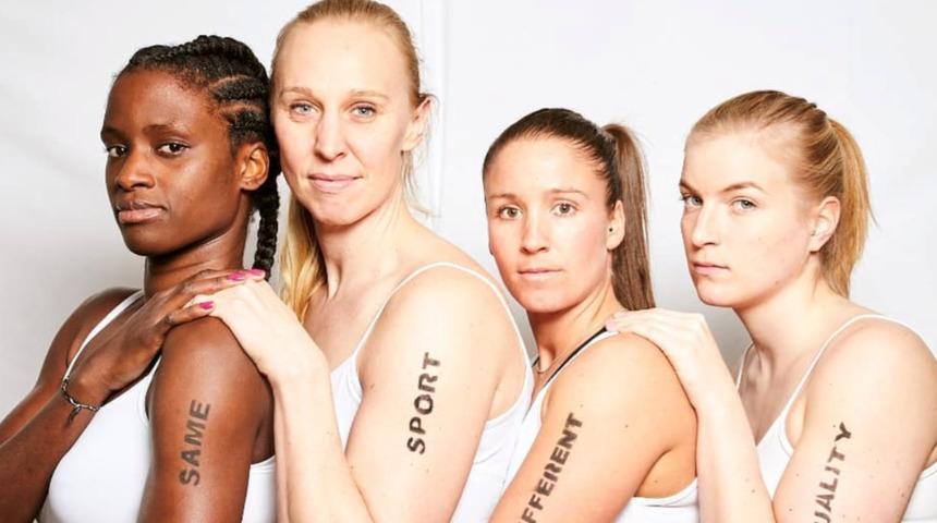 Belçika Kadın Milli Basketbol Takımı oyuncuları homofobiye karşı yarı çıplak poz verdi