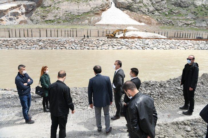 Vali Akbıyık, Zap Vadisi’nde incelemede bulundu G3