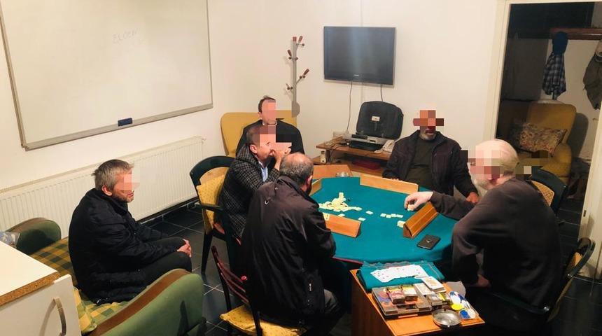 Kumar oynarken yakalanan 6 kişiye, 18 bin 900 TL para cezası