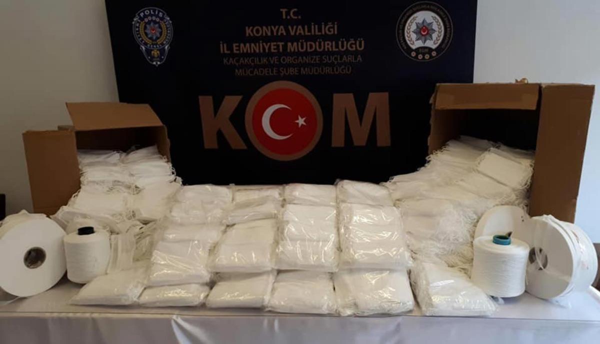 Konya'da peş peşe operasyon! Sahte &uuml;r&uuml;nler ele ge&ccedil;irildi, kumar oynayanlar yakalandı